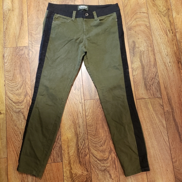 Dollhouse Pants - Dollhouse green khaki pants size 13